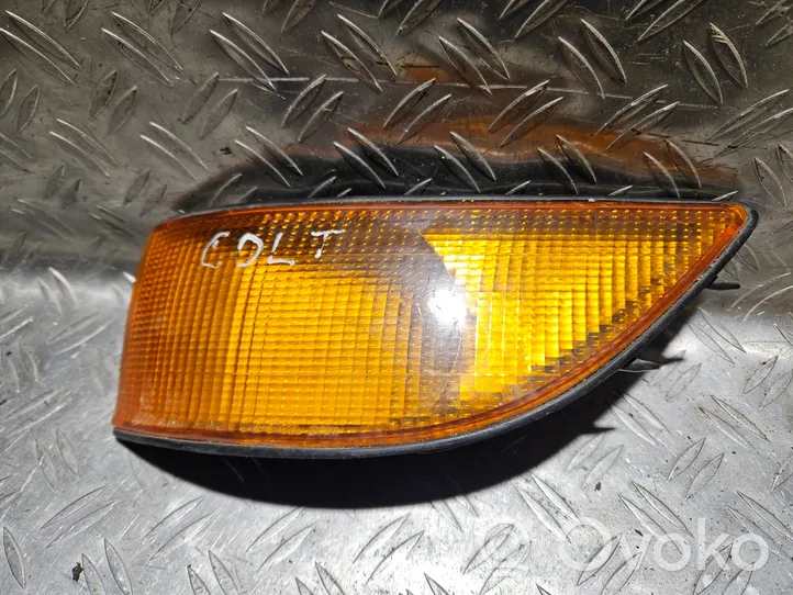 Mitsubishi Colt Indicatore di direzione anteriore 0455702L