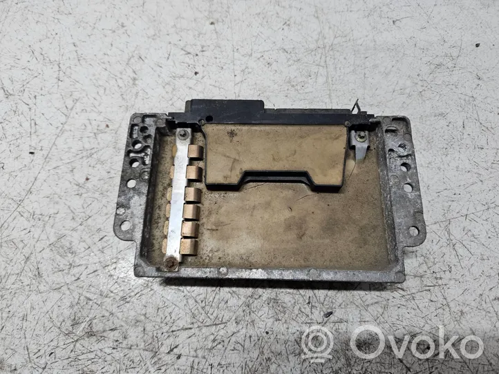 Renault Scenic I Calculateur moteur ECU S115300121B