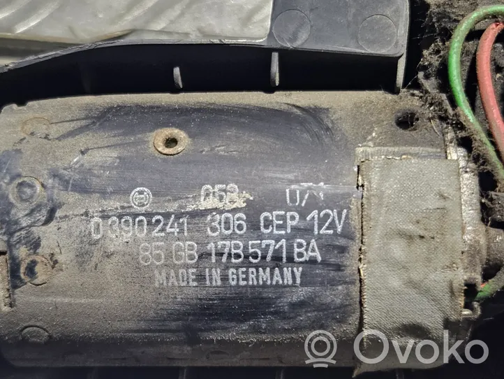 Ford Fiesta Mechanizm i silniczek wycieraczek szyby przedniej / czołowej 0390241306CEP