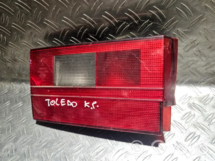 Seat Toledo I (1L) Takaluukun takavalot 96159800