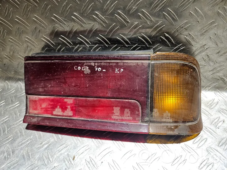 Mitsubishi Colt Задний фонарь в кузове 0438557R