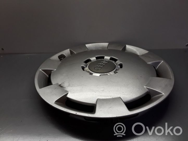 Audi A6 S6 C5 4B R16 wheel hub/cap/trim 