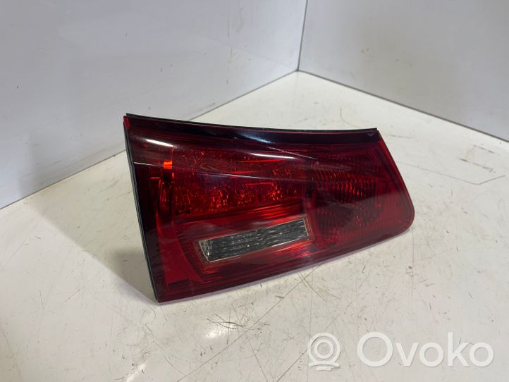 Lexus IS 220D-250-350 Lampy tylnej klapy bagażnika 