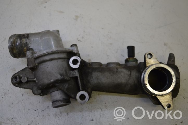 Mercedes-Benz CLK A208 C208 Termostaatin kotelo 1112030473