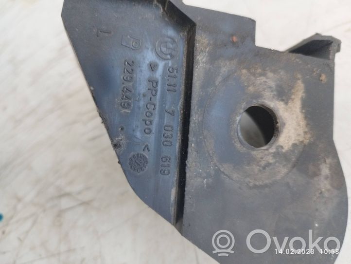 BMW 3 E46 Soporte del parachoques delantero 7030619