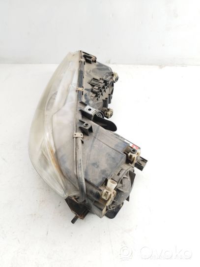 Mazda 6 Передняя фара F014003906