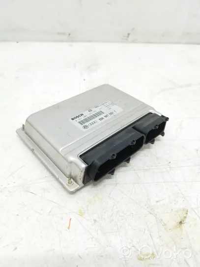 Audi A4 S4 B5 8D Sterownik / Moduł ECU 8D0907557T