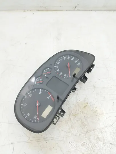 Volkswagen Golf IV Compteur de vitesse tableau de bord 1J0920805E