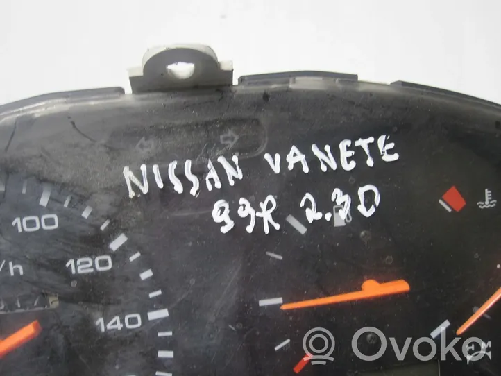 Nissan Vanette Licznik / Prędkościomierz 21066601