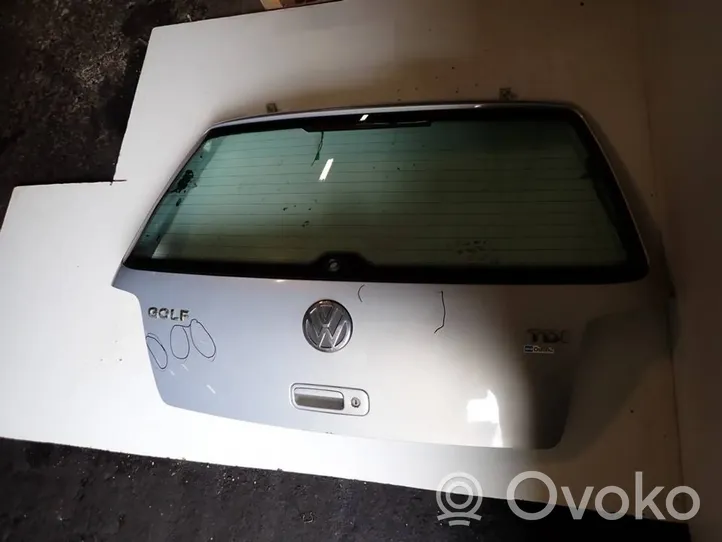 Volkswagen Golf IV Galinis bortas (bortelis) 