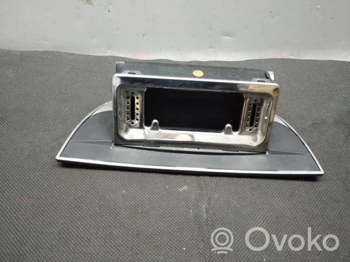 Citroen C5 Peleninė panelėje 9650231877