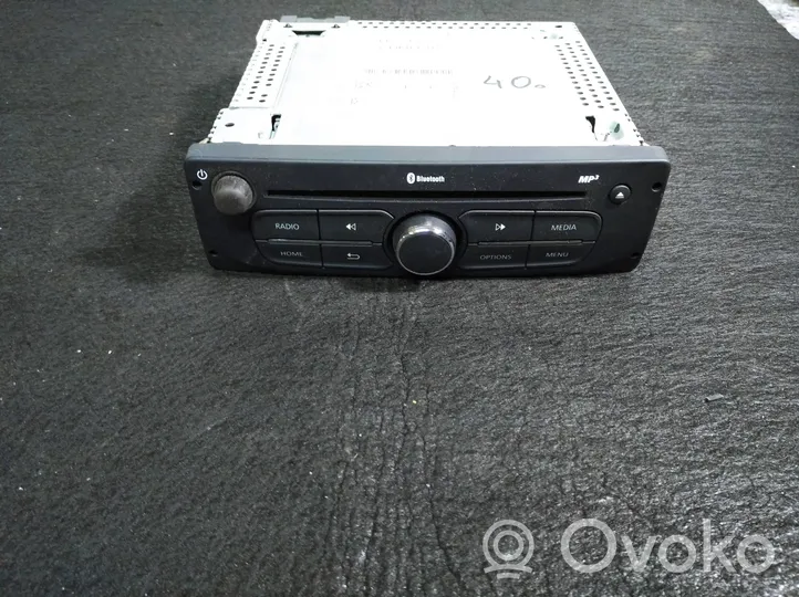 Renault Kangoo III Panel / Radioodtwarzacz CD/DVD/GPS 281157074R