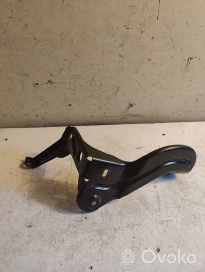 Audi A6 Allroad C6 Support, tuyau de refroidissement intermédiaire 4F0145813