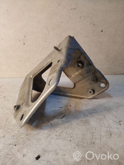 Audi A6 S6 C6 4F Soporte de montaje del guardabarros 4F0821135