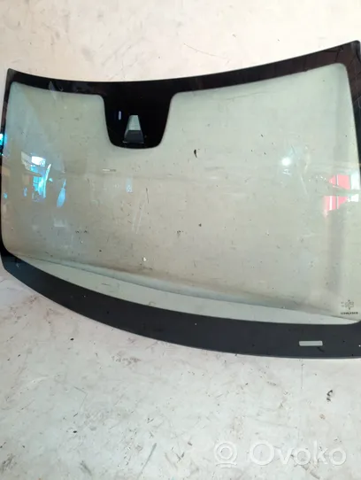 Mercedes-Benz C AMG W204 Front windscreen/windshield window A20767027000