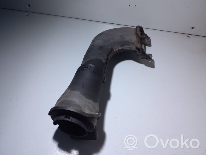 Mitsubishi Pajero Oro paėmimo kanalo detalė (-ės) MR404731