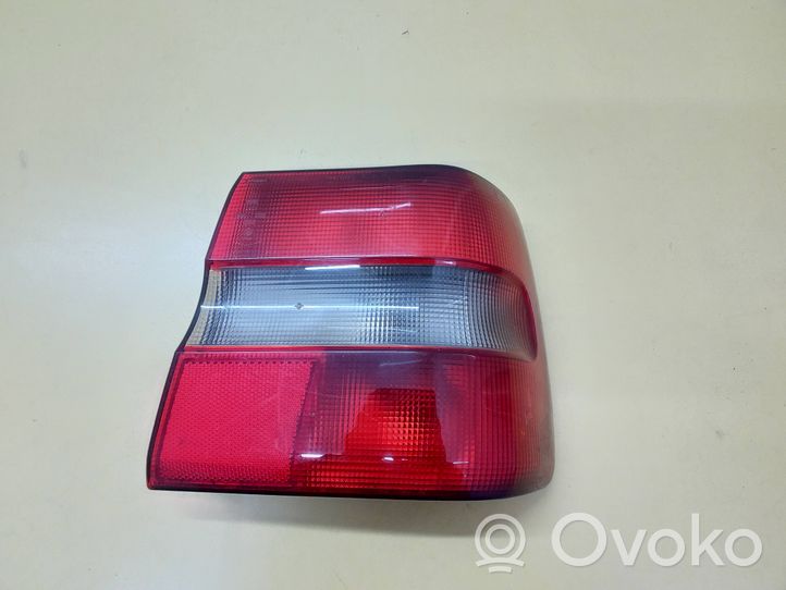 Volvo S70  V70  V70 XC Задний фонарь в кузове 9151482