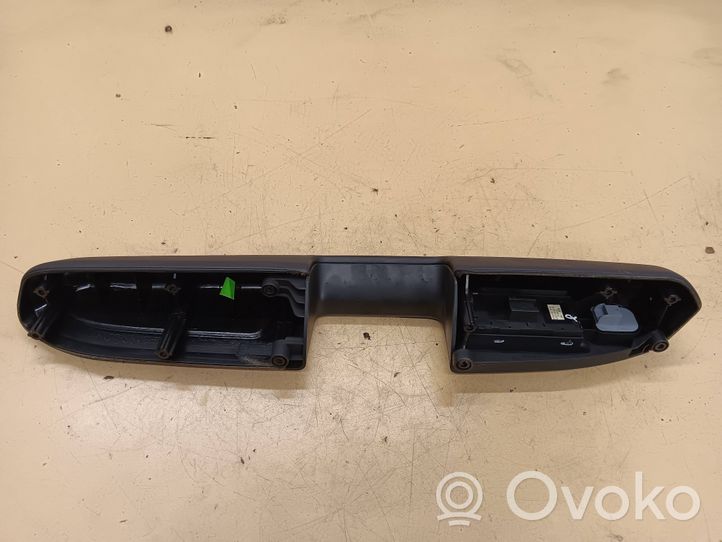 Audi A4 S4 B6 8E 8H Support bouton lève vitre porte avant 8E1867171