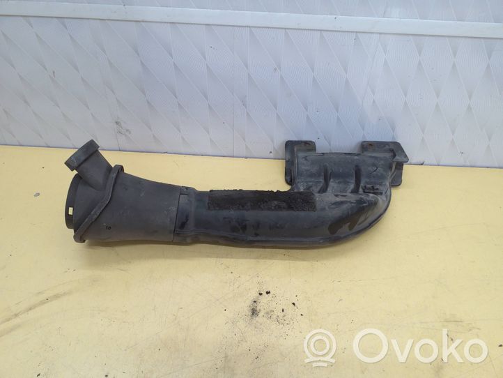 Mitsubishi Pajero Parte del condotto di aspirazione dell'aria MR404731