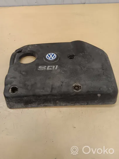 Volkswagen Polo III 6N 6N2 6NF Couvercle cache moteur 028103925G