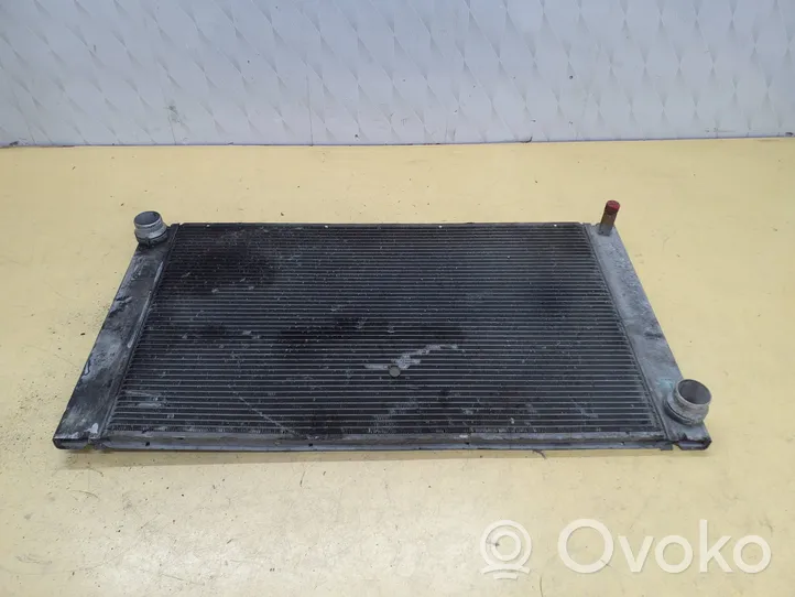 BMW 5 E60 E61 Radiateur de refroidissement 7787440