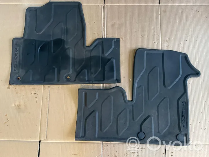 Renault Master III Car floor mat set 