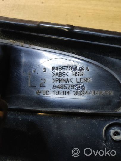 Dodge Caravan Lampa tylna 4857929