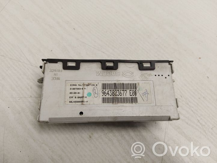 Citroen Xsara Monitor / wyświetlacz / ekran 9643823677