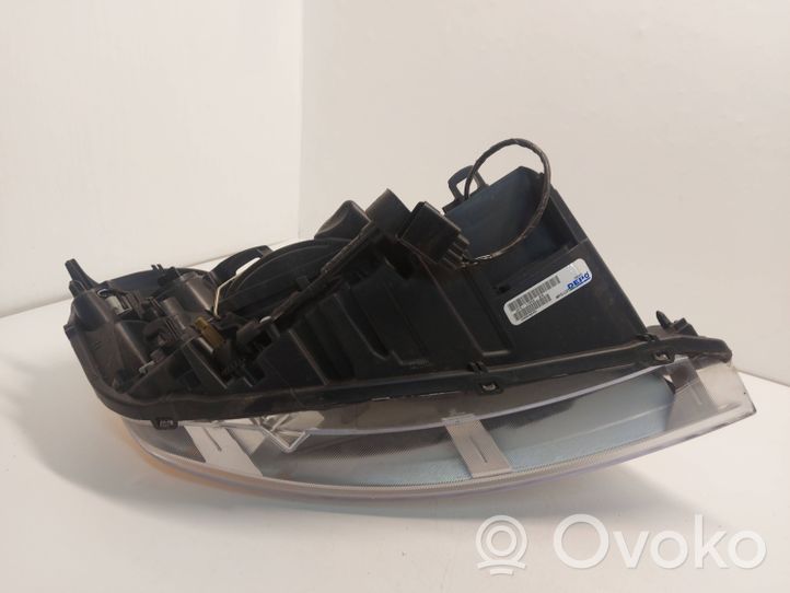 Volvo XC60 Lampa przednia 04969949