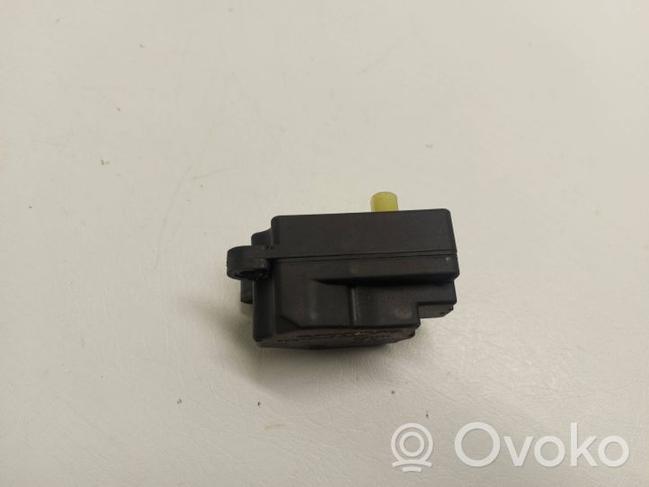 Volvo V70 Silniczek nagrzewnicy 30676511