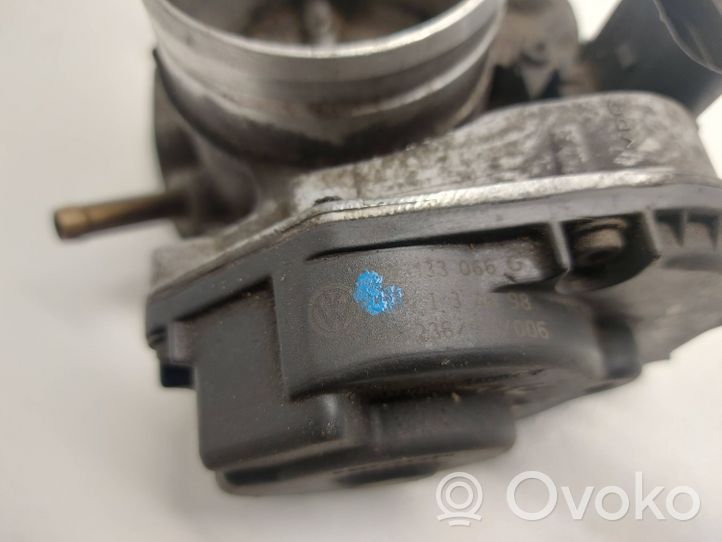 Volkswagen Golf IV Throttle body valve 06a133066g