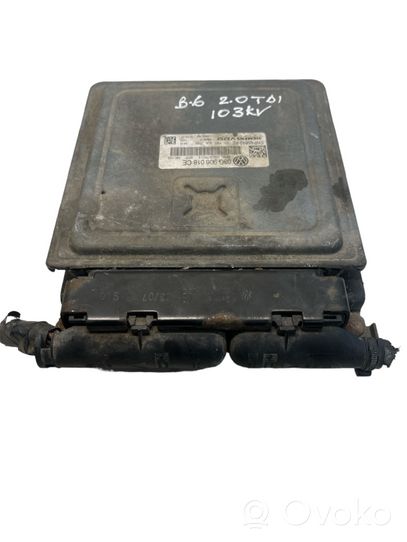 Volkswagen PASSAT B6 Sterownik / Moduł ECU 03G906018CE