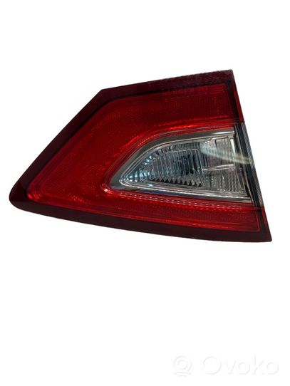 Ford Fusion II Lampy tylnej klapy bagażnika DS7313A603AD