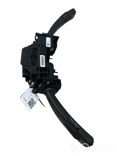 Volvo XC60 Interruptor/palanca de limpiador de luz de giro 31334644