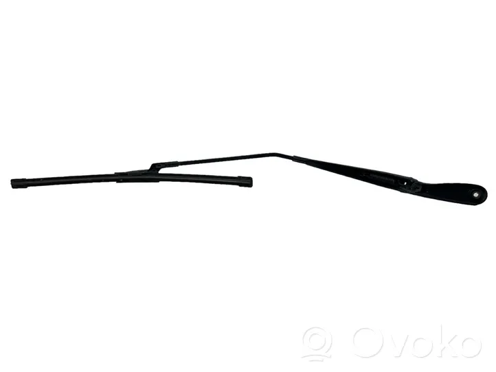 Volvo V50 Windshield/front glass wiper blade 8623160