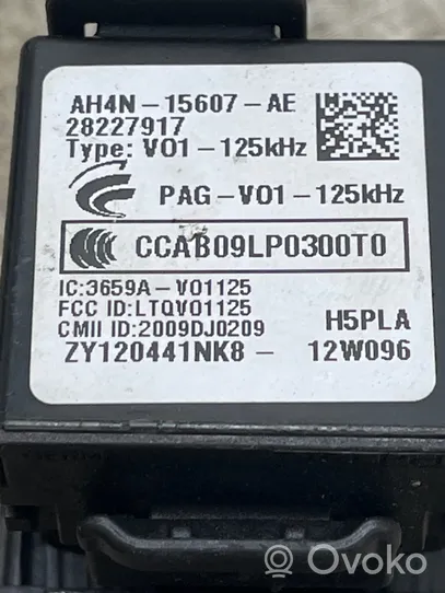 Volvo XC60 Verrouillage de commutateur d'allumage 28227917