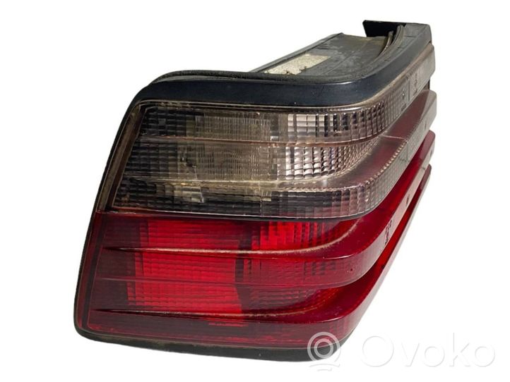 Mercedes-Benz E W124 Lampa tylna A1248200464