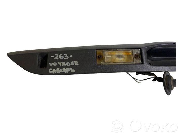Chrysler Voyager Listwa oświetlenie tylnej tablicy rejestracyjnej 04894021AE