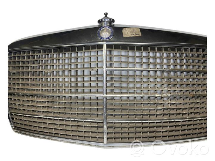 Mercedes-Benz COMPAKT W115 Grille de calandre avant 1158882285