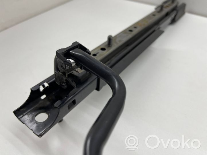 Toyota Prius (XW50) Glissière rail de siège conducteur avant 512020279