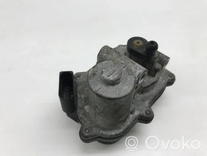 Volkswagen Golf V Attuatore/motore della valvola del collettore di aspirazione 03L129086