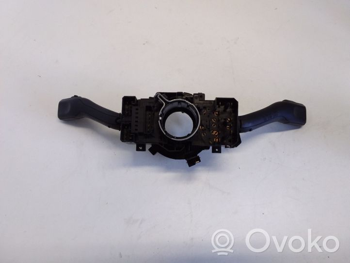 Audi A3 S3 8L Leva/interruttore dell’indicatore di direzione e tergicristallo 8L0953513