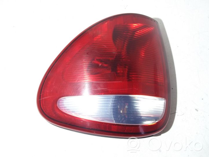 Chrysler Town & Country III Lampa tylna 