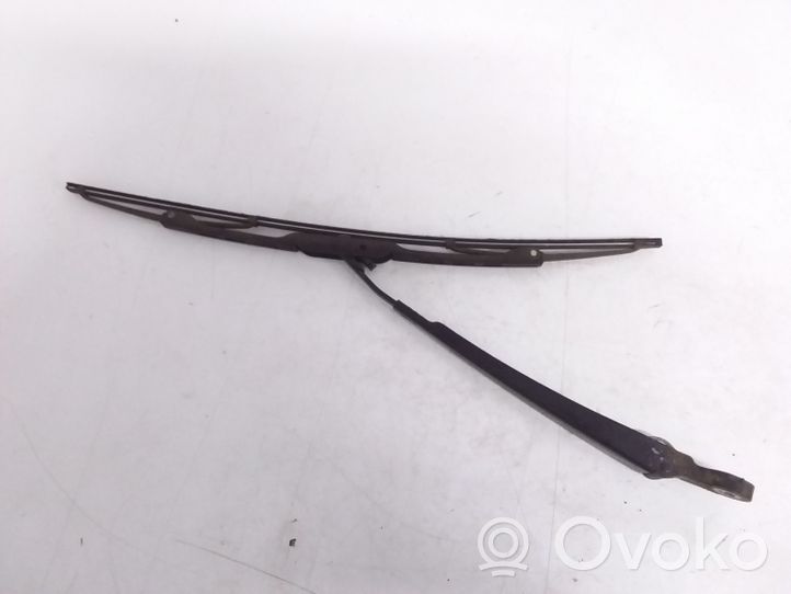 Audi A4 S4 B5 8D Rear wiper blade arm 