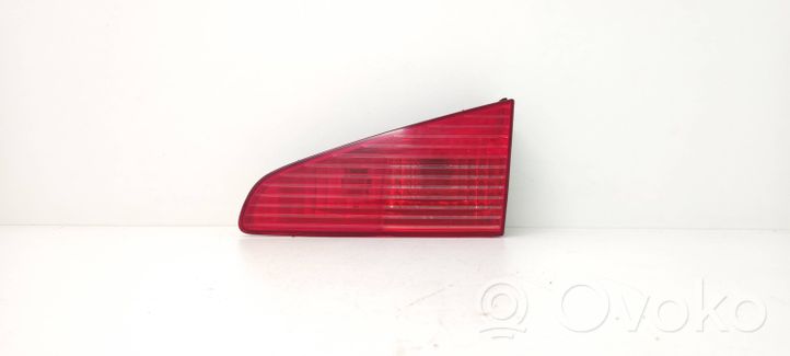 Peugeot 607 Lampy tylnej klapy bagażnika 2543