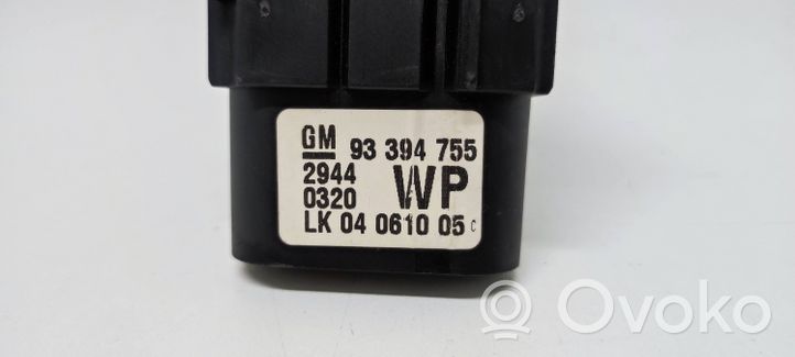 Opel Meriva A Interrupteur d’éclairage LK04061005