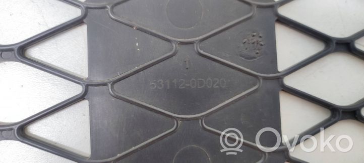 Toyota Yaris Grille inférieure de pare-chocs avant 531120D020