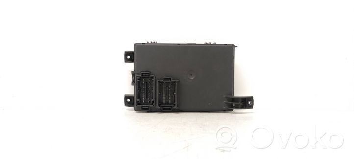 Fiat Punto (199) Module de fusibles 00517817580