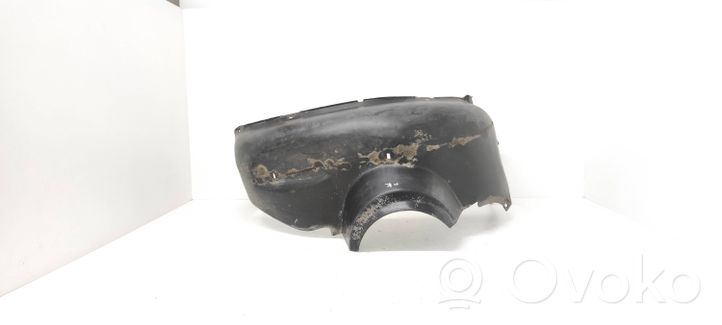 Volkswagen PASSAT B2 Rivestimento paraspruzzi passaruota anteriore 321809961B