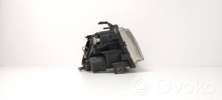 Audi A4 S4 B5 8D Lampa przednia 